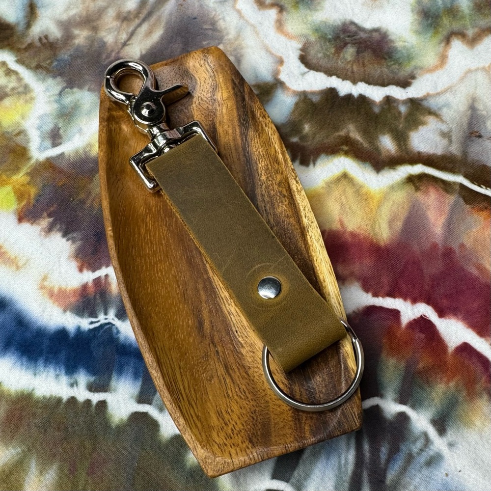 leather trigger snap keychain brown pull up 1” wide 6.5” long